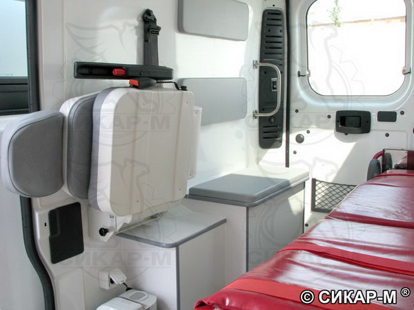      Peugeot Boxer. 